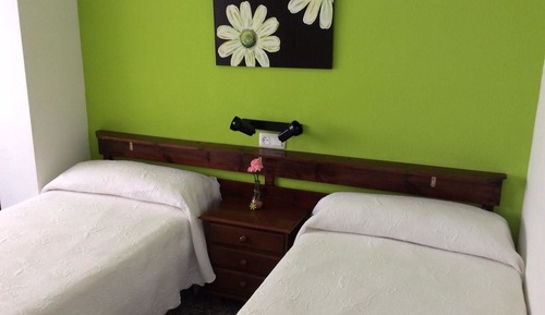 Habitación con 1 cama doble o 2 individuales