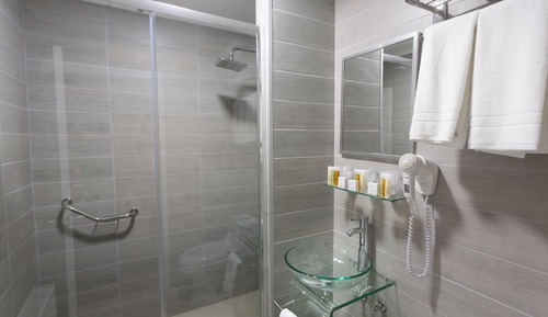 Standard Triple Room, 3 Twin Beds, Private Bathroom