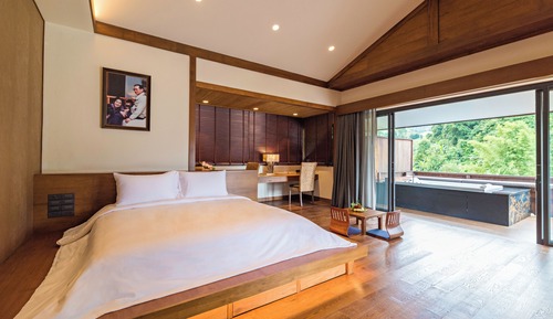 One  Bedroom Royal Residence