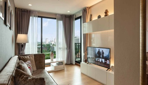 1 Bedroom Condo