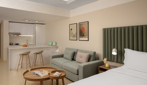 Suite estudio, 1 cama de matrimonio grande, balcón (High Floor)