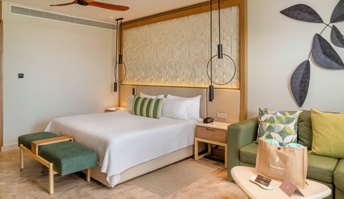 Suite junior, 1 cama de matrimonio grande, balcón, vistas parciales al mar