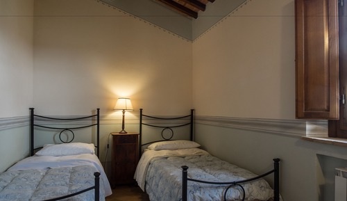 Apartamento, 2 habitaciones, vistas a la piscina (Il Pollaio)