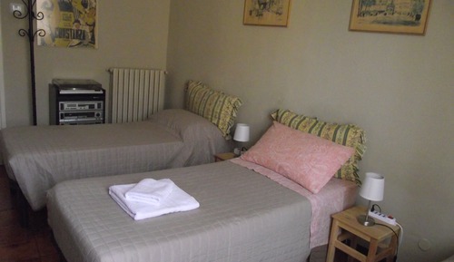 Habitación triple, vistas a la ciudad
