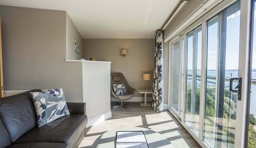 Apartamento superior, 1 cama de matrimonio con sofá cama, balcón, vistas al mar (Apartment 16)