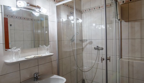 Habitación estándar con 2 camas individuales, varias camas
