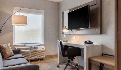 1 King Bed, 1 Bedroom Suite with Sofa