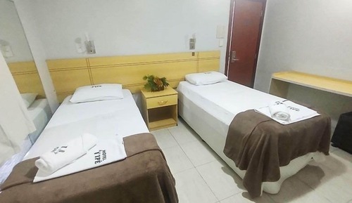Habitación tradicional con 2 camas individuales