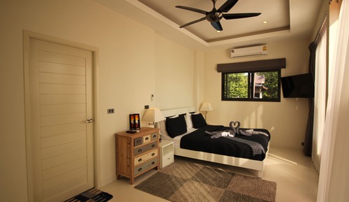 Villa 1 (Pool and Seaviews)