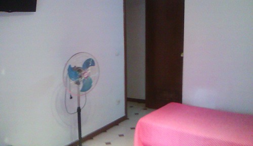 Habitación Triple, con ducha y lababo