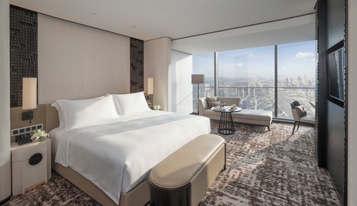 Habitación Deluxe, 1 cama de matrimonio grande, vistas a la ciudad