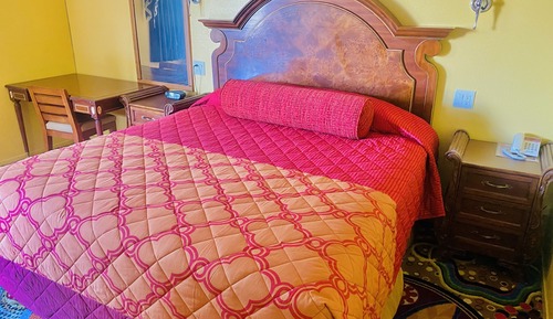 Habitación individual básica, 1 cama de matrimonio grande