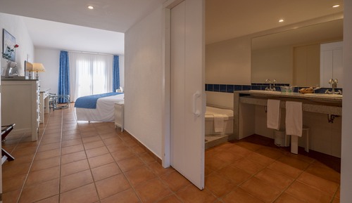 Suite junior, 1 cama de matrimonio grande, balcón