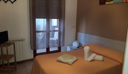 Habitación clásica doble, baño compartido (San Domenico con veranda)