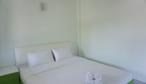Habitación cuádruple familiar, 1 cama de matrimonio grande, patio