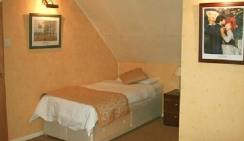 Habitación triple estándar, baño privado (All Season)