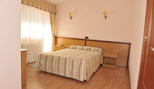 Habitación Doble Económica (Sin vistas)