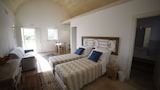 Deluxe Studio, 1 Queen Bed with Sofa bed