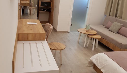 Habitación triple ejecutiva, balcón
