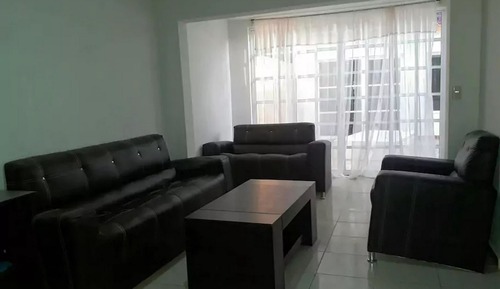 Casa adosada familiar, 3 habitaciones