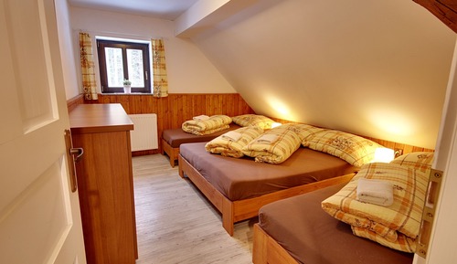 Chalet Confort, 4 habitaciones, no fumadores, vistas al jardín
