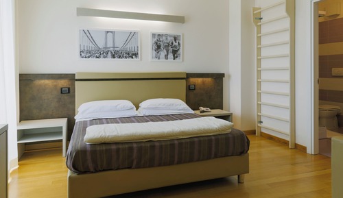 Habitación superior con 1 cama doble o 2 individuales, 1 cama de matrimonio