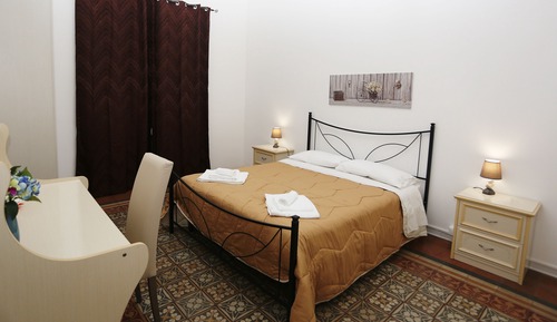 Habitación económica doble, baño privado (External)