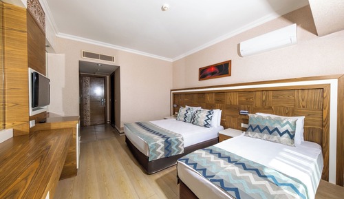 Habitación triple económica