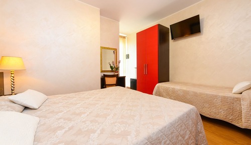 Habitación triple estándar, baño privado