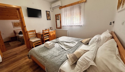 Habitación cuádruple tradicional, 2 habitaciones, vistas al jardín