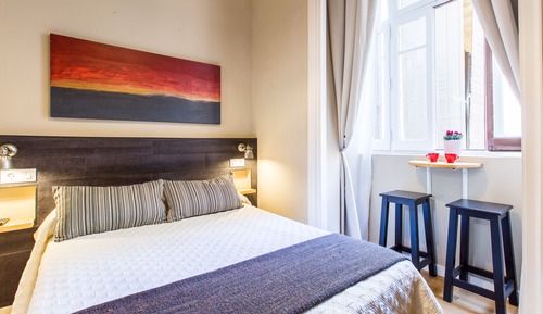 Small Double Room Exterior 