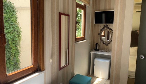 Economy Single Room