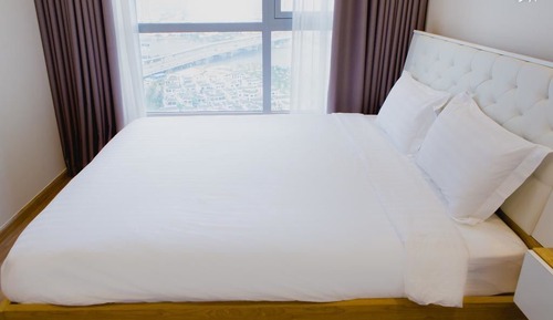 Apartamento de lujo, 3 habitaciones, balcón, vistas al río