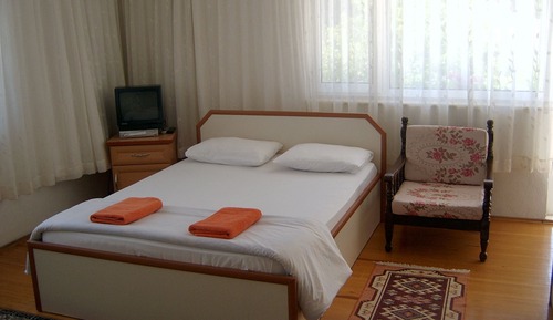 Habitación estándar con 1 cama doble o 2 individuales