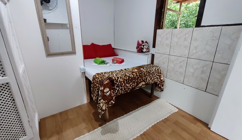 Suite económica, 1 cama doble, cocina, vistas al patio