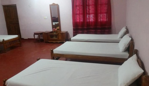 Dormitorio compartido económico, dormitorio mixto