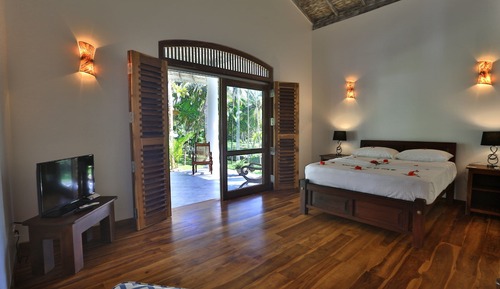 Habitación Deluxe doble, 1 habitación, vistas a la piscina