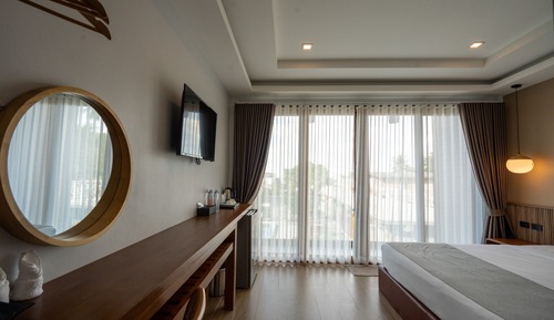 Habitación Deluxe doble, vistas a la piscina