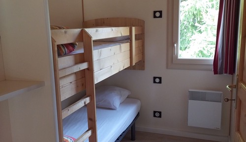 Chalet superior, accesible para personas con discapacidad, vistas al lago (Okland PMR: 4 personnes)