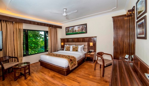 Habitación superior con 1 cama doble o 2 individuales, 1 cama de matrimonio grande