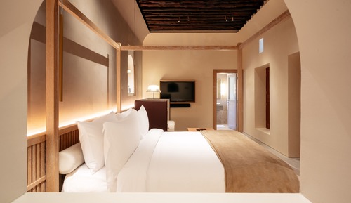Habitación superior, 1 cama de matrimonio grande (Khalid Ibrahim Courtyard Room)