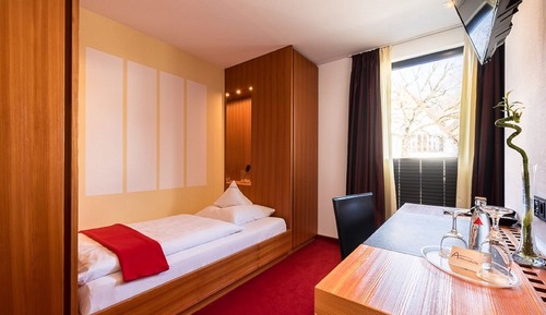Habitación individual superior (im Stammhaus)