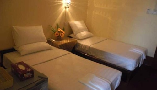 Habitación estándar con 2 camas individuales