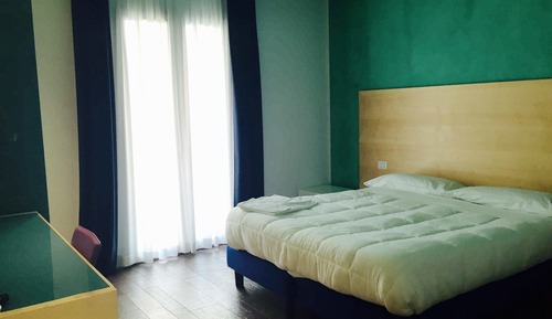 Habitación con 1 cama doble o 2 individuales