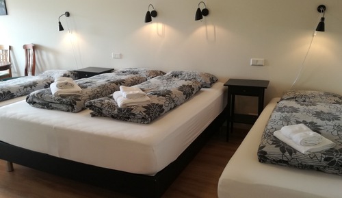 Habitación cuádruple, baño privado