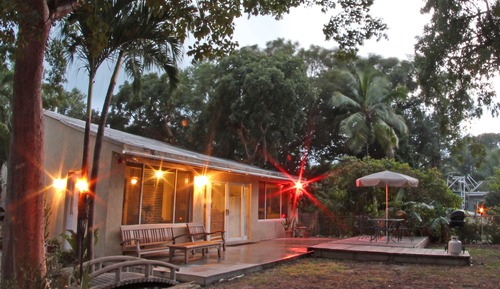 Casa familiar, 2 habitaciones, cocina, junto a la playa