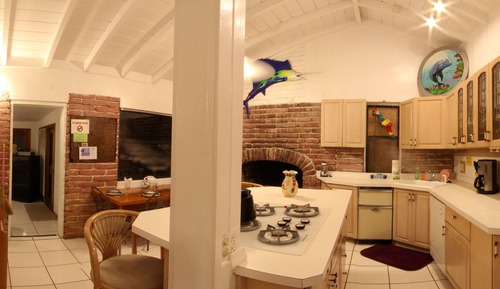 Casa de campo familiar, 2 habitaciones, cocina, vistas parciales al mar