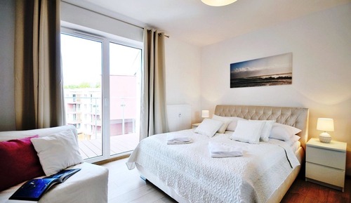 Apartamento Confort, 2 habitaciones, acceso a la piscina, vistas al patio (E404)