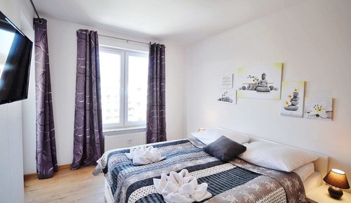 Apartamento Confort, 2 habitaciones, acceso a la piscina, vistas al patio (E406)