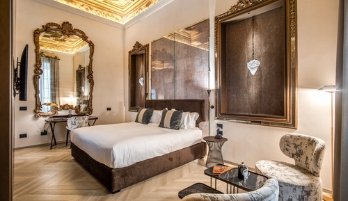 Presidential Spa Suite